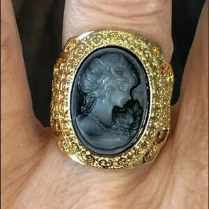 Gray Grey Antique Vintage Style Cameo Lady Portrait Crystal Gold Ring